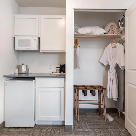 Marshall Suites Bainbridge Island Extérieur photo